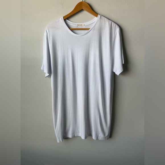 Marine Layer Men's Classic White Crewneck Tee Casual Minimalist Clean Simple - Picture 3 of 8